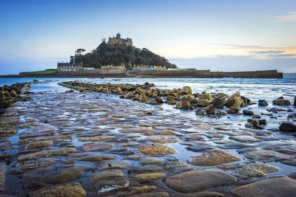 An Entire Fabulous Holiday Home - It'S All Yours! St Columb Major エクステリア 写真